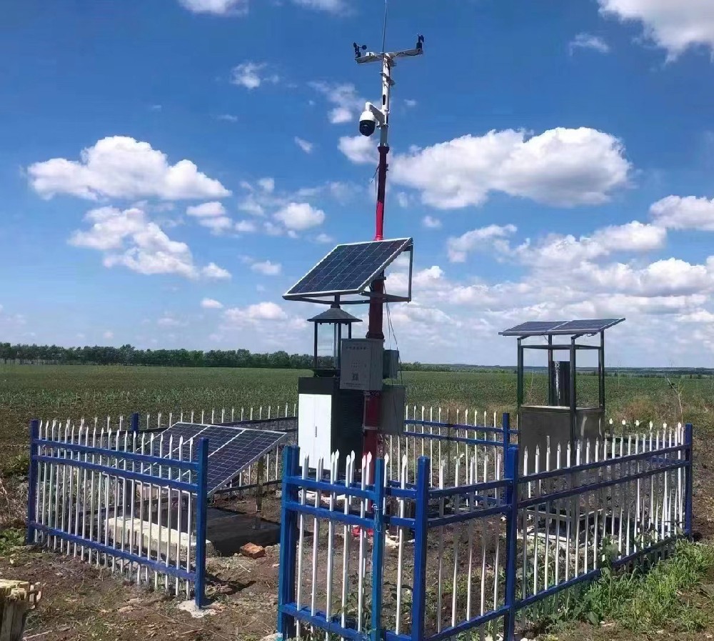 Instalación de un sistema de monitoreo de estación meteorológica en la finca