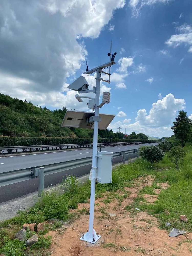 Soluciones para estaciones meteorológicas de tráfico vial